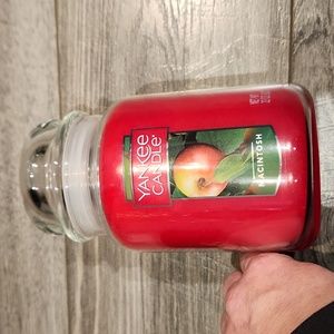 NWT Yankee Candle Macintosh 22 oz LG. CANDLE